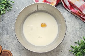 Рулетики с корицей и глазурью