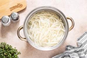 Лапша с соусом мисо Лапша с соусом мисо
