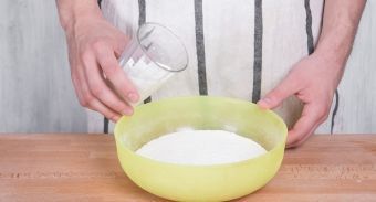 Закусочные булочки с чесночным маслом Закусочные булочки с чесночным маслом